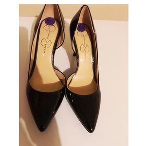Jessica Simpson pumps